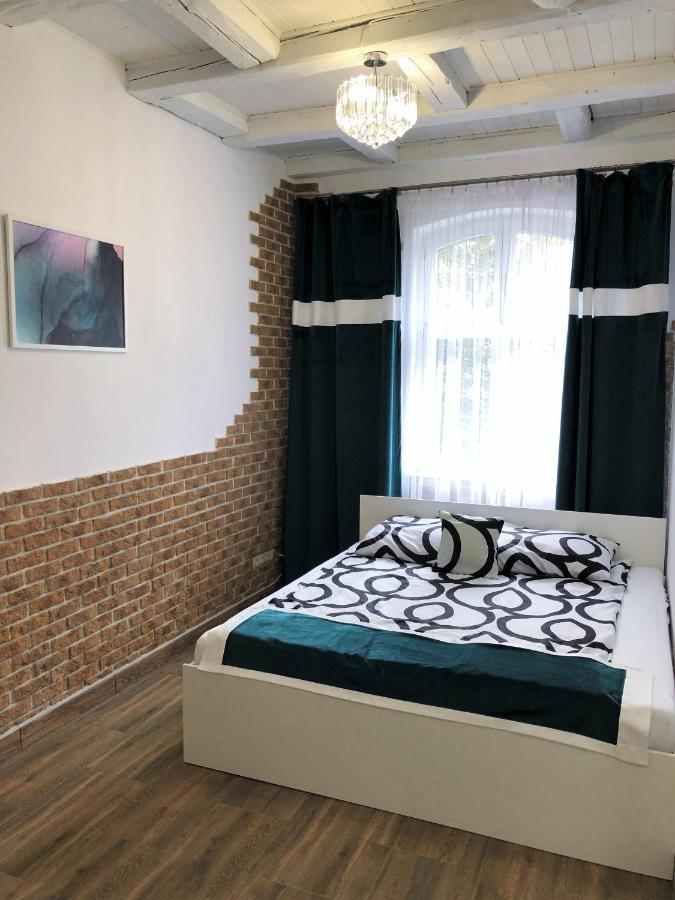 Kaliny Apartamenty Wanny Z Hydromasazem Chorzów Eksteriør billede