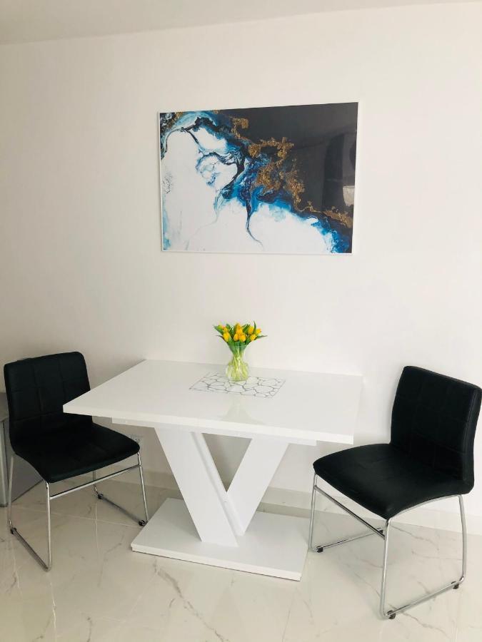 Kaliny Apartamenty Wanny Z Hydromasazem Chorzów Eksteriør billede
